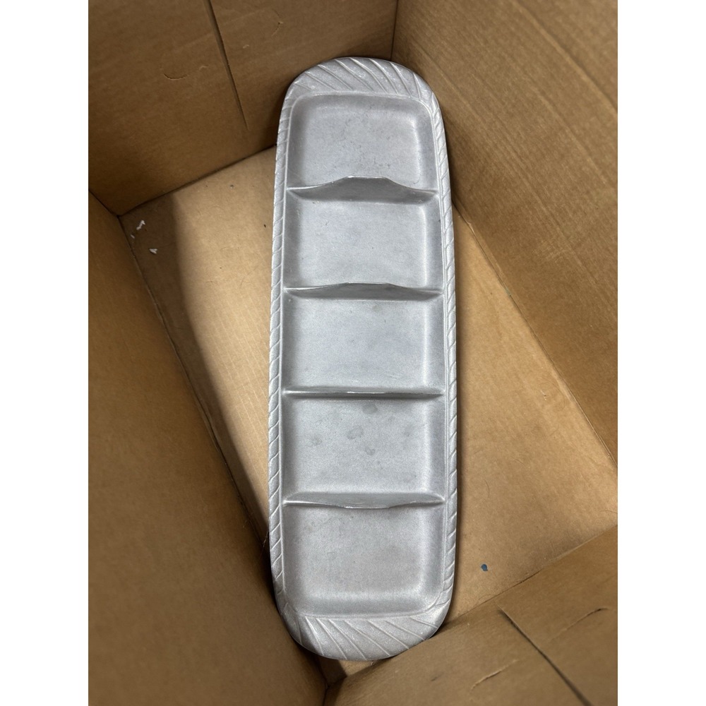 Wilton Armetale Metal Divided Grilling Vegetable/Meat Grillware Tray 19" Server